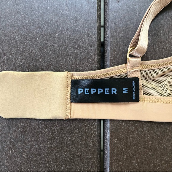 Pepper Beige Bra With Mesh Sides & Cleavage Size M - Picture 4 of 6